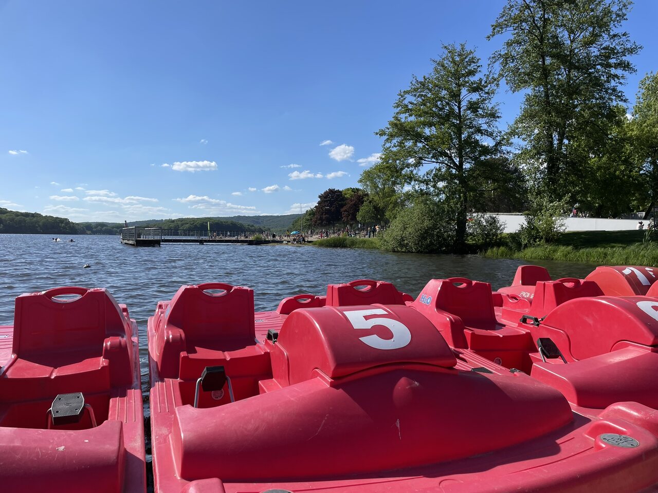 Lac du Malsaucy Lac du Malsaucy - Chateau de la Rosemontoise